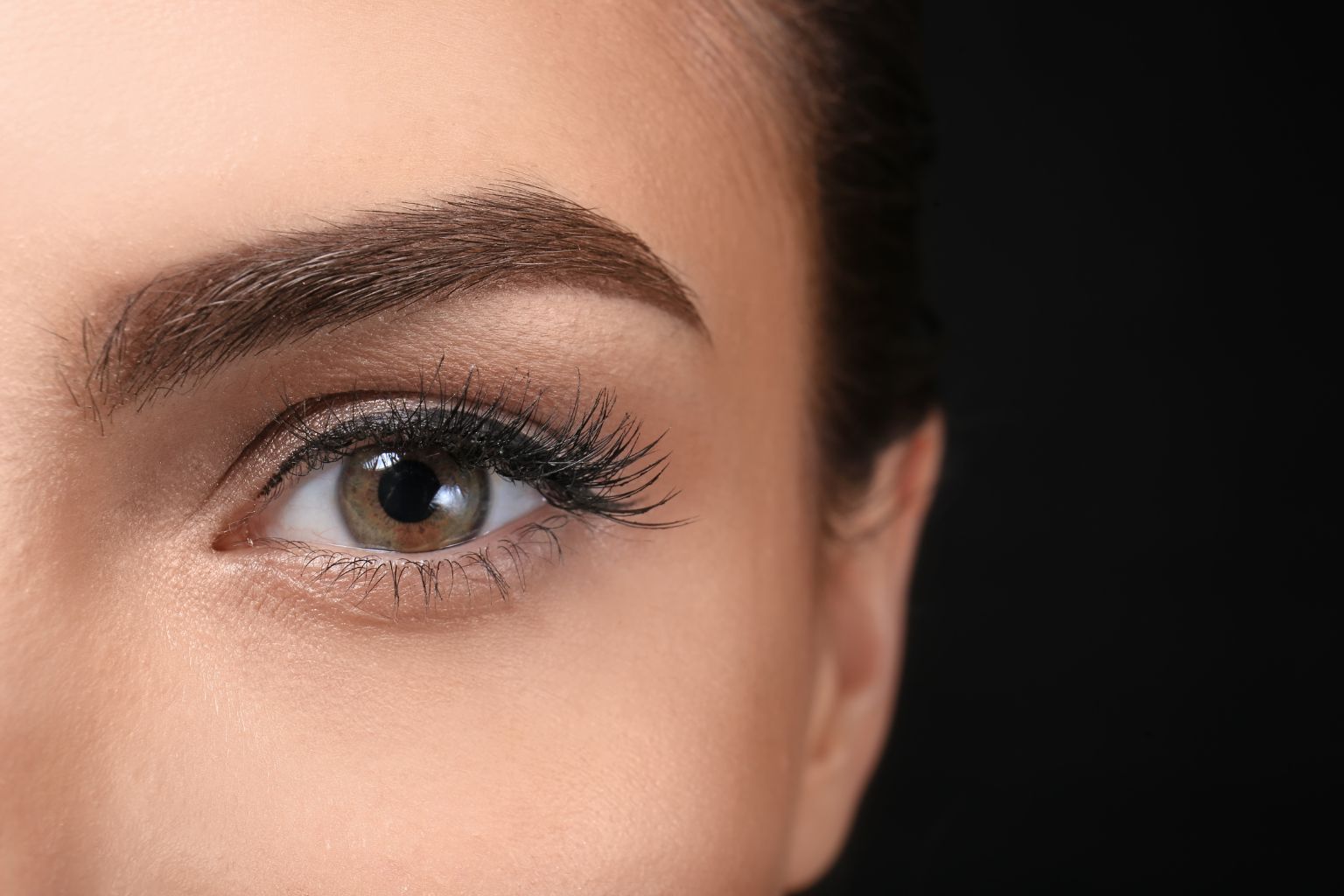 Contorno occhi: come attivare unazione antiaging?